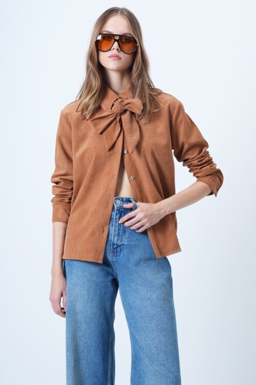 Kendinden Kuşaklı Oversize Kadife Gömlek