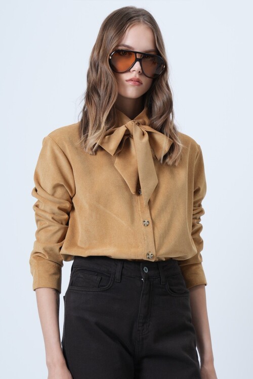 Kendinden Kuşaklı Oversize Kadife Gömlek