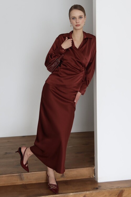 Kruvaze Yaka Bağlamalı Saten Bluz