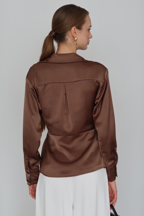 Kruvaze Yaka Bağlamalı Saten Bluz