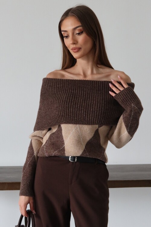 Madonna Yaka Desenli Triko Kazak