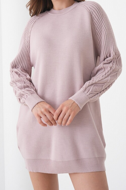 Örgü Detaylı Balon Kollu Triko Elbise