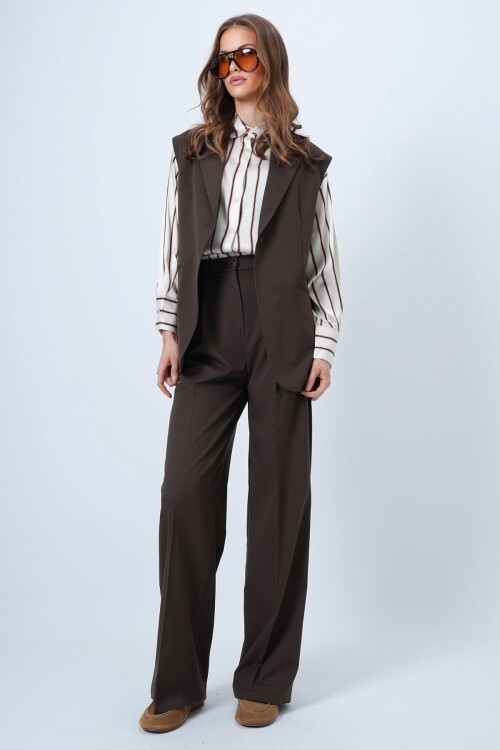 Tek Düğmeli Çift Cepli Astarlı Yelek Pantolon Takım