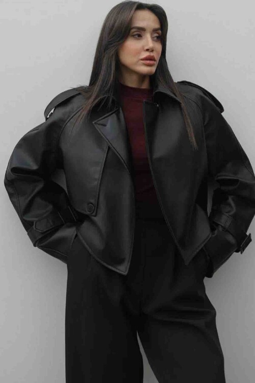 Toka Detaylı Oversize Suni Deri Ceket