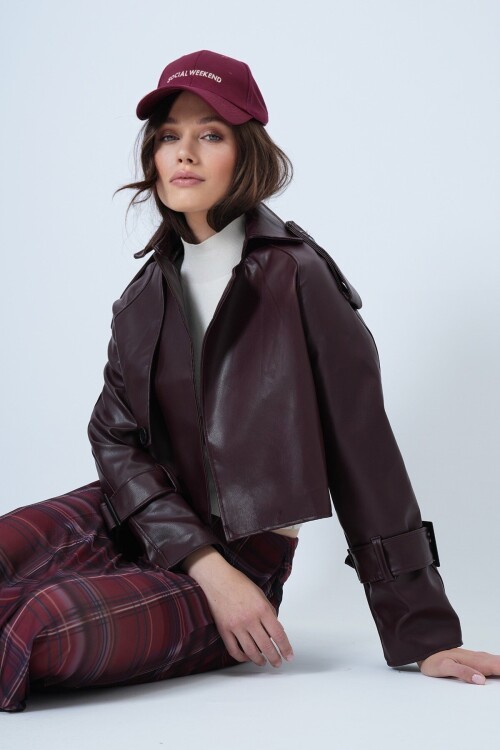 Toka Detaylı Oversize Suni Deri Ceket