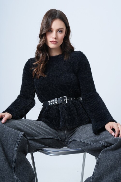 Uzun Kollu Fırfırlı Triko Yumoş  Kazak