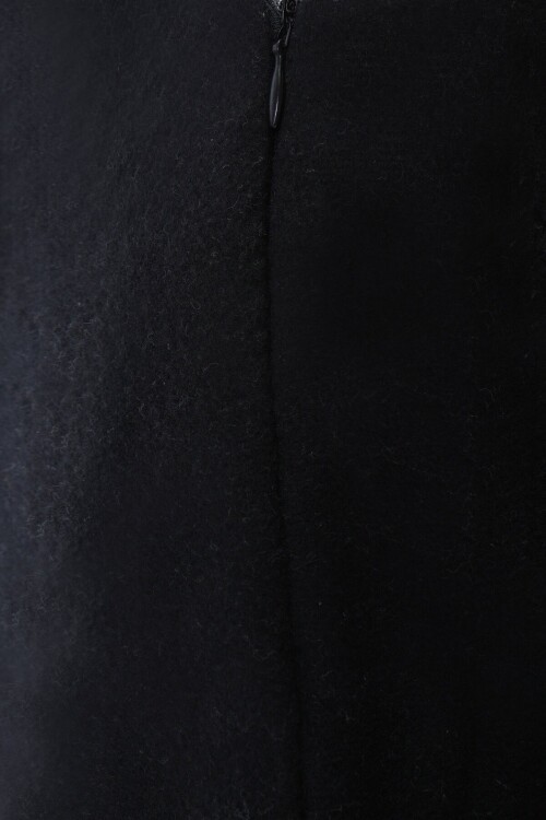 Anvelop Kesim Fermuar Kapamalı Mini Şort Etek