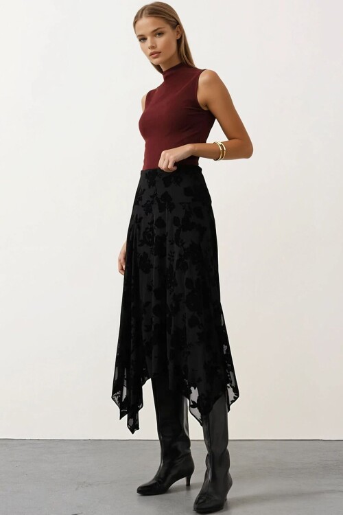 Asimetrik Kesim Çiçek Dokulu Fermuarlı Etek