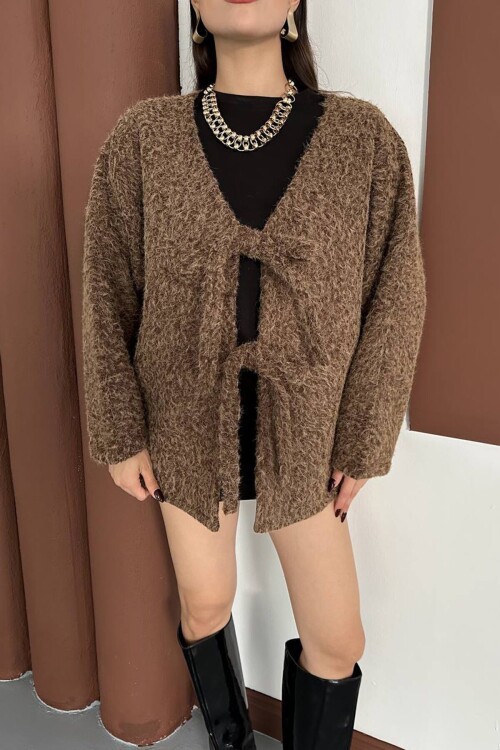 Bağlama Detaylı Peluş Hırka