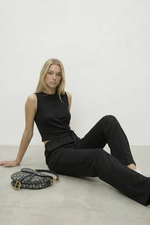 Bağlamalı Kolsuz Bluz Ve Pantolon Takım