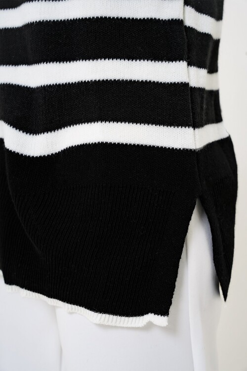 Balıkçı Yaka Çizgili Oversize Triko Kazak