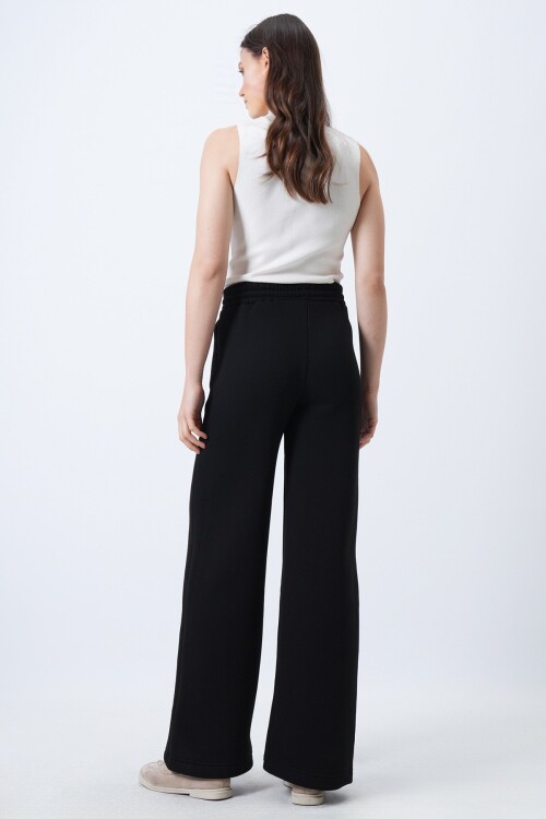 Beli Lastikli Çift Cepli 3 İplik Eşofman Altı