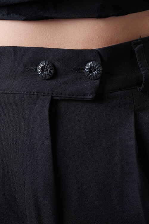 Beli Lastikli Düğme Kapamalı Çift Cepli Pantolon