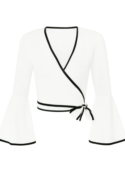 Beyaz İspanyol Kol Biye Detaylı Bağlamlı Kruvaze Bluz