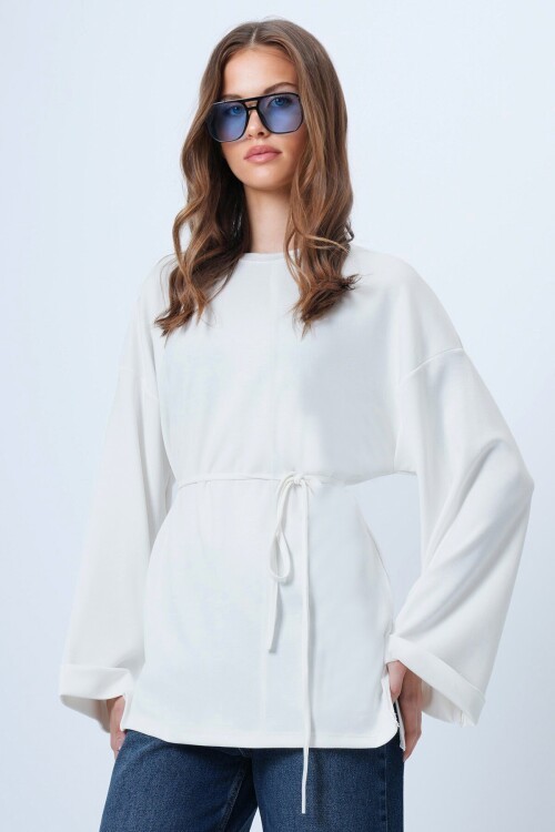 Bisiklet Yaka Duble Kol Yanı Çımalı Yırtmaçlı Bluz