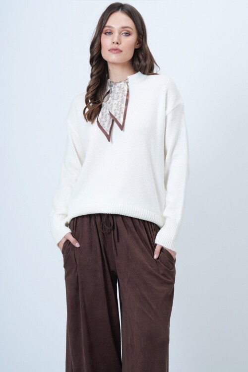 Bisiklet Yaka Fularlı Triko Kazak