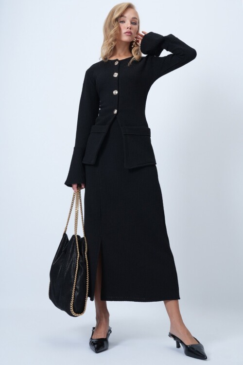 Bisiklet Yaka Gold Düğme Detaylı Cepli Örme Bluz Ve Yırtmaçlı Midiboy Etek Takım