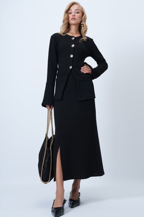 Bisiklet Yaka Gold Düğme Detaylı Cepli Örme Bluz Ve Yırtmaçlı Midiboy Etek Takım