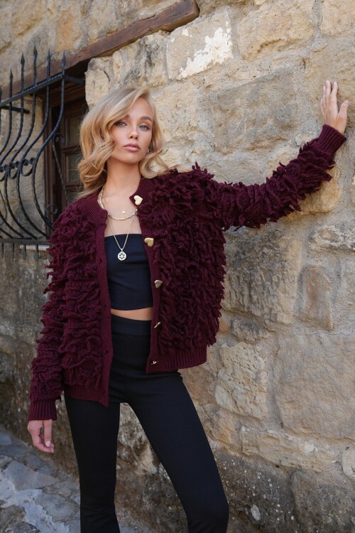 Bisiklet Yaka Kalp Düğmeli Püsküllü Hırka