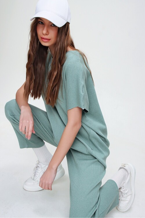 Bisiklet Yaka Rahat Kalıp Eşofman Takımı