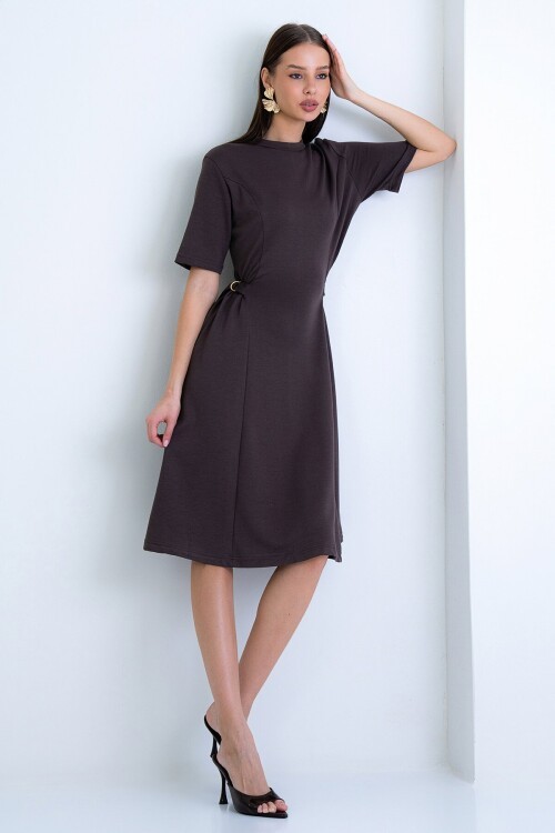 Bisiklet Yaka Tokalı Elbise