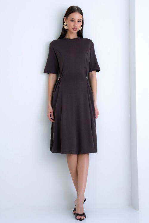 Bisiklet Yaka Tokalı Elbise