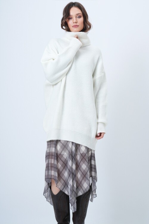 Boğazlı Fitilli Triko Kazak