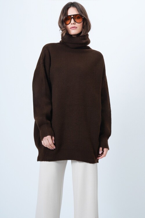 Boğazlı Fitilli Triko Kazak