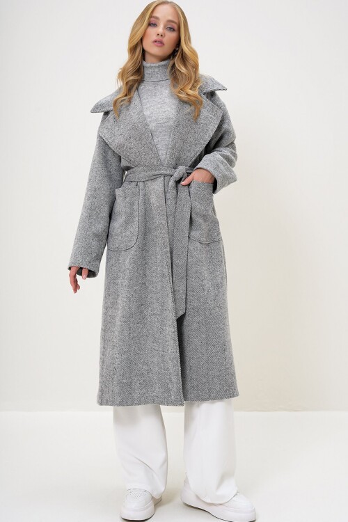 Ceket Yaka Torba Cepli İçi Astarlı Kuşak Bağlamalı Kaşe Kaban