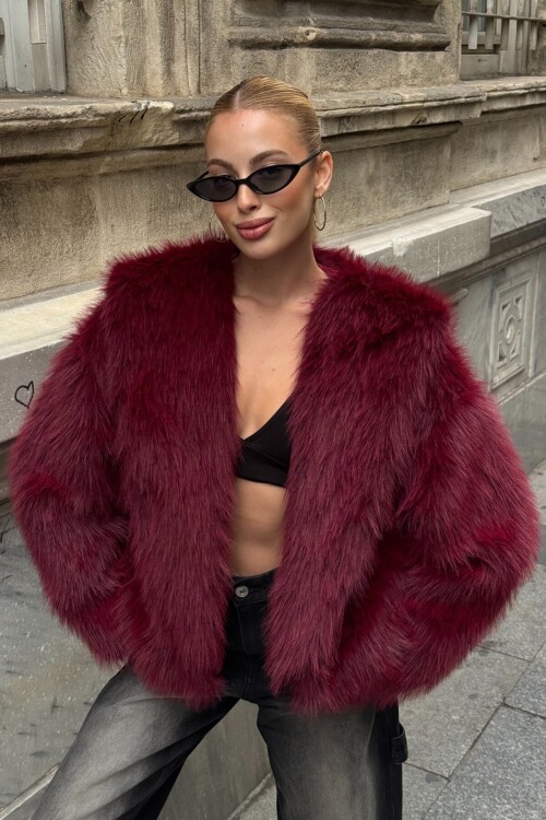 Çift Cepli Astarlı Kapüşonlu Kürk Ceket