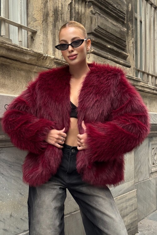 Çift Cepli Astarlı Kapüşonlu Kürk Ceket