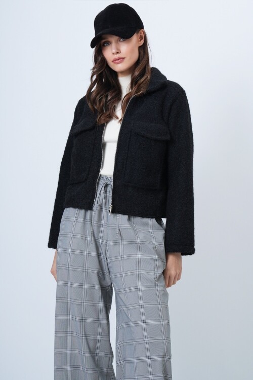 Çift Cepli Fermuar Kapamalı Buklet Ceket