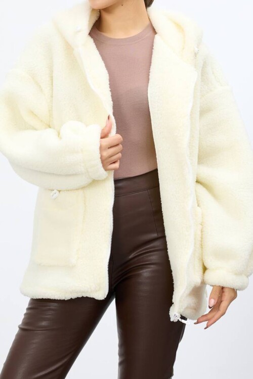 Çift Cepli Fermuar Kapamalı Kapüşonlu Peluş Ceket