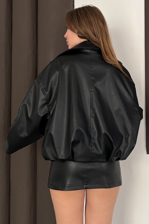 Çift Cepli Fermuar Kapamalı Kemerli Suni Deri Ceket