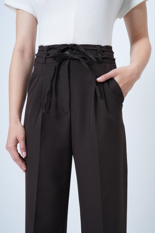 Çift Ceplil Bağcıklı Düğme Kapamalı Palazzo Pantolon