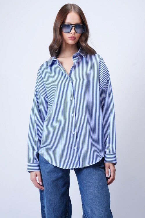 Mavi Çizgili Oversize Gömlek