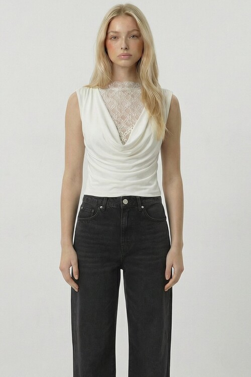 Dantelli Degaje Yaka Bluz