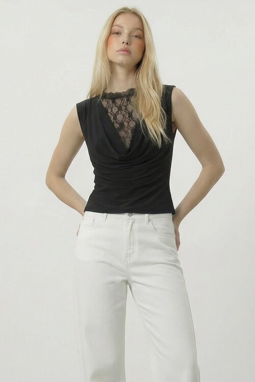 Dantelli Degaje Yaka Bluz