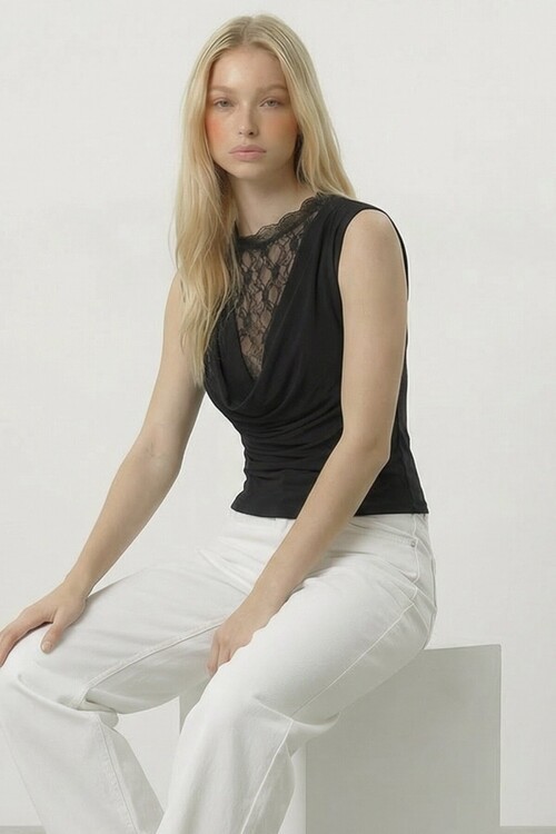 Dantelli Degaje Yaka Bluz