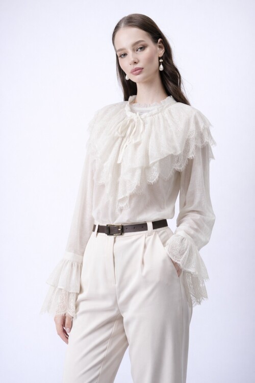 Dantelli Fransız Bluz