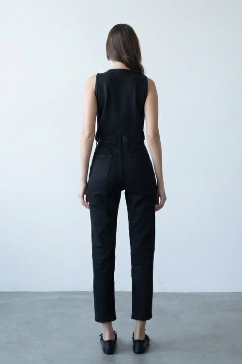 Siyah Dar Paça Jean Pantolon