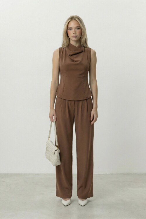 Degaje Yaka Kolsuz Bluz