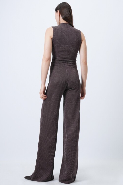 Dik Yaka Kolsuz Bluz ve Palazzo Pantolon Simli Takım