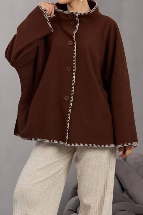 Düğmeli Geniş Kollu Kontrast Dikişli Yırtmaçlı Kaban