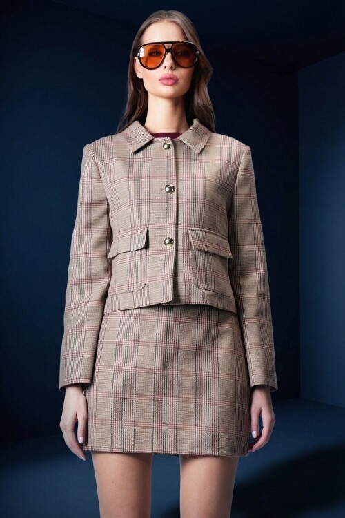 Bej Ekoseli Kısa Blazer Ceket