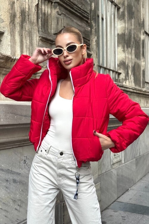 Fermuar Detaylı Kısa Şişme Mont