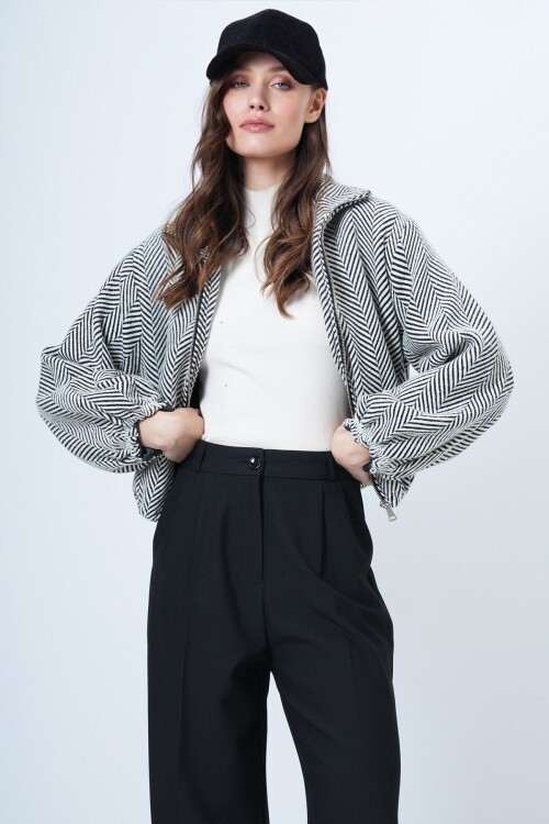 Fermuar Kapamalı Beli Lastikli Çift Cepli Bomber Kaşe Mont