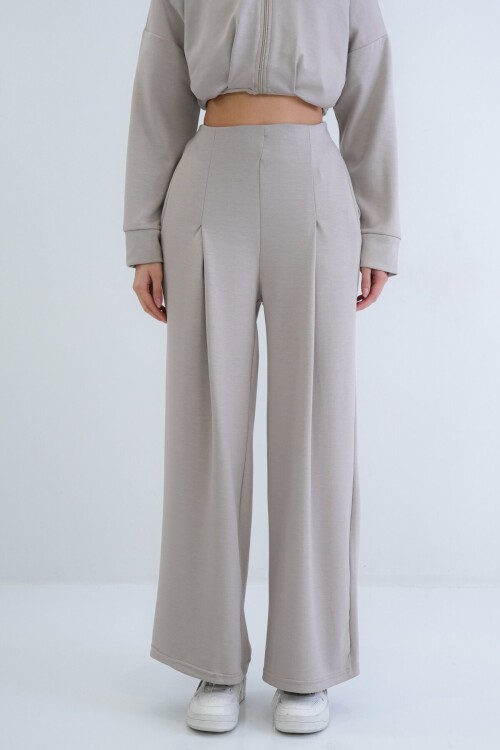 Fermuarlı Sweatshirt Ve Beli Lastikli Pantolon Takım