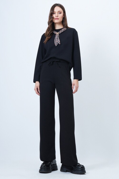 Fular Detaylı Sweatshirt Ve Geniş Paça Eşofman Takım