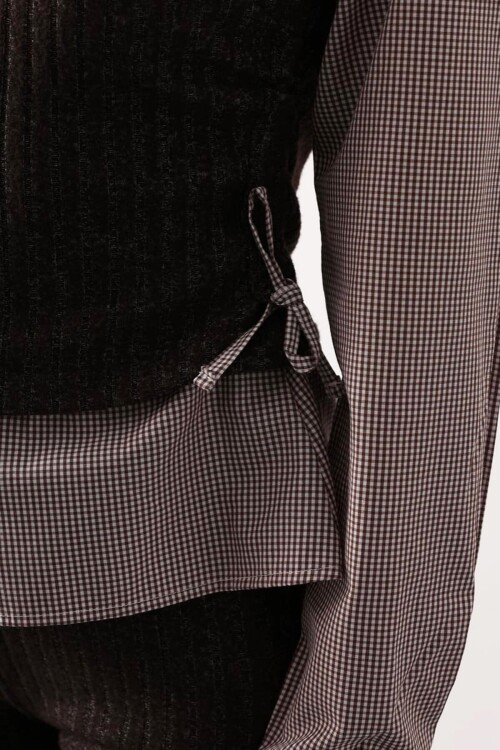 Gömlek Detaylı Büzgülü Bluz ve Beli Lastikli Pantolon Triko Takım